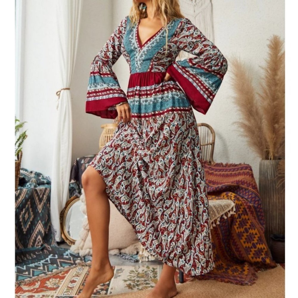 Boho Paisley Flounce Sleeve Backless Maxi Dress - Picture 5 of 8